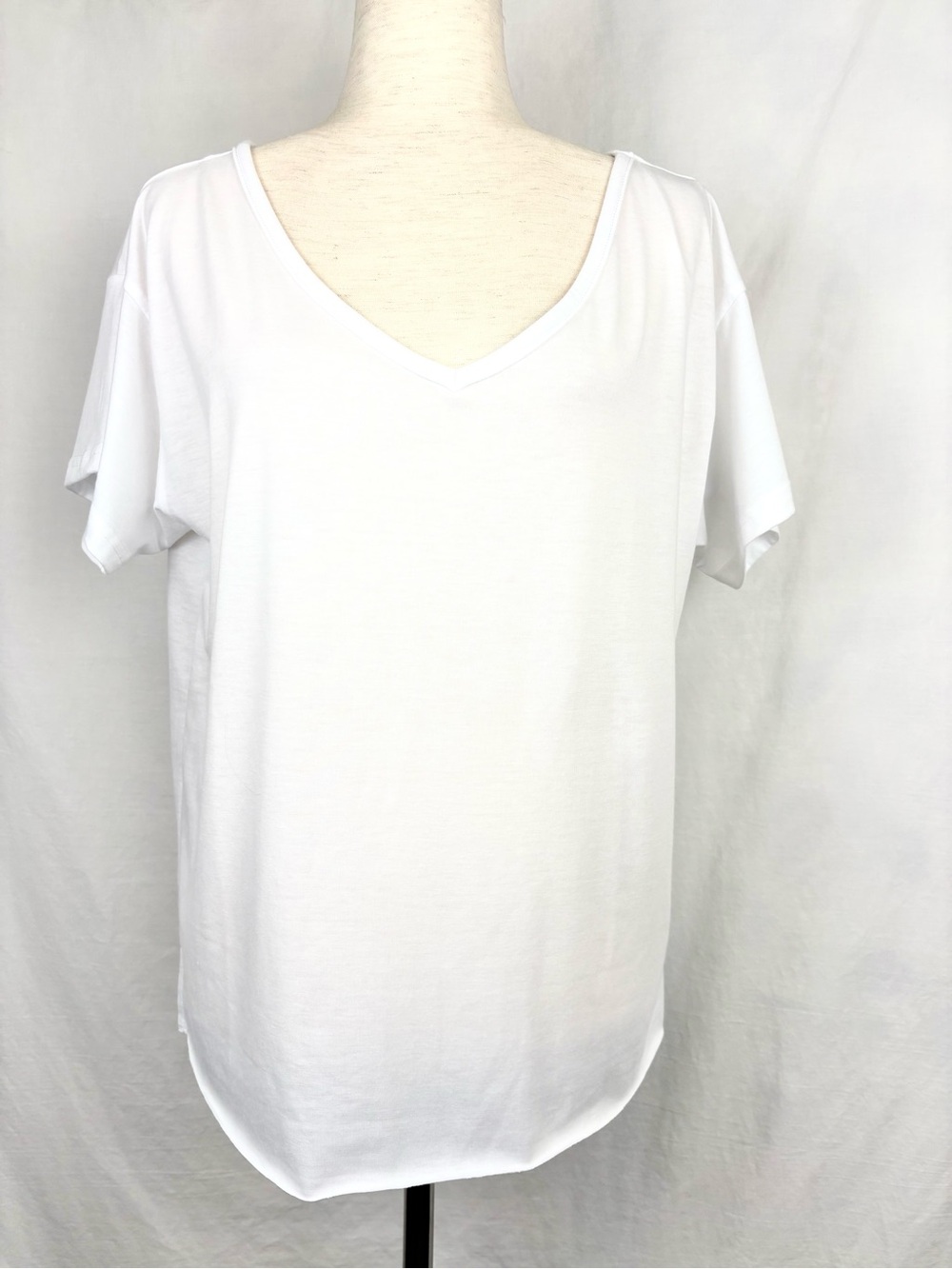 Edikted Sonora Oversized V-Neck T-Shirt White XS NWT